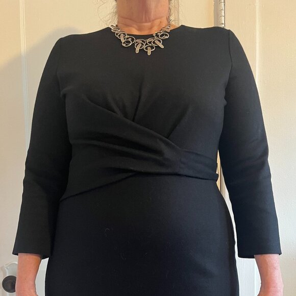 Black dress, light wool, front crossover detail - Picture 4 of 10